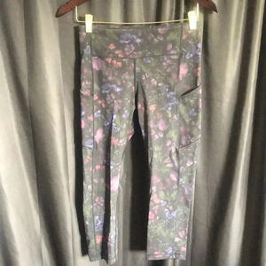 Lululemon black Leggings‎ with floral design